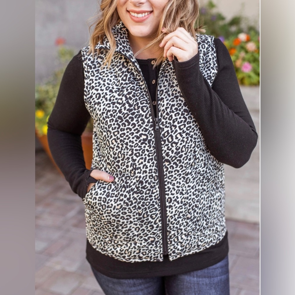 Full front zip up Leopard Vest
